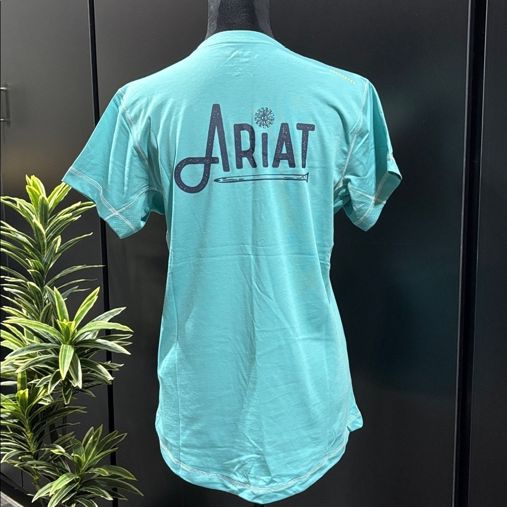 Ariat Workman Graphic back,pocket,moisture wick,stain release, breathable